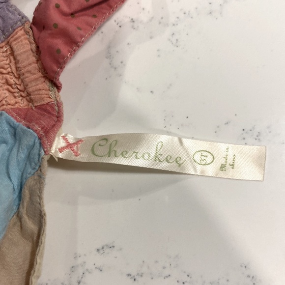 ❗2/$10❗Adorable patched tank top size 3T - Picture 5 of 5